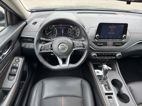 Used 2021 Nissan Altima 2.5 SR w/ SR Premium Package AWD/4WD image 24