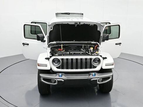 Used 2024 Jeep Wrangler Unlimited Sahara w/ Safety Group image 47