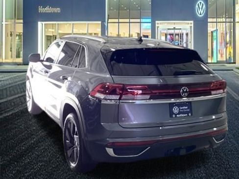 Used 2024 Volkswagen Atlas Cross Sport SE w/ Adventure Package image 3
