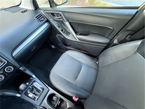 Used 2015 Subaru Forester 2.5i Touring w/ Eyesight & Navigation System AWD/4WD image 12