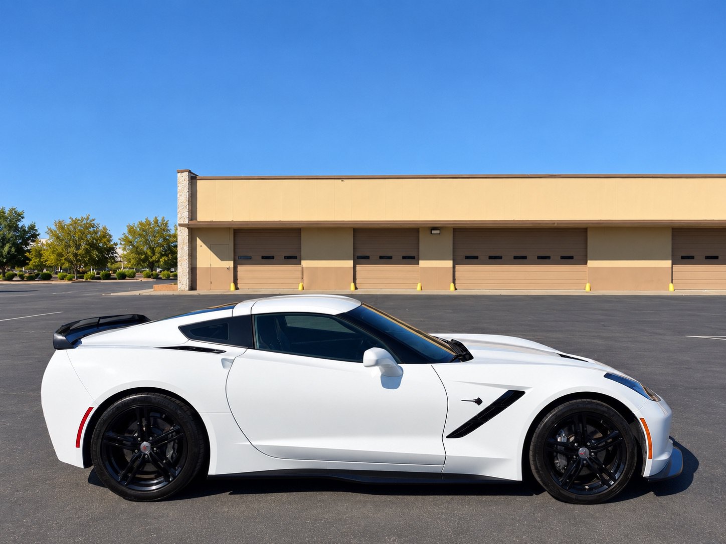 Used 2017 Chevrolet Corvette Stingray Coupe w/ 2LT Preferred Equipment Group RWD image 8