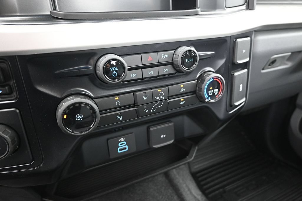 New 2025 Ford F350 XL w/ XL Chrome Package RWD image 14