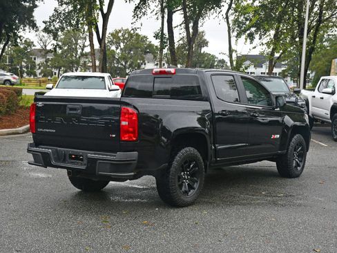 Used 2022 Chevrolet Colorado Z71 w/ Z71 Midnight Edition image 4