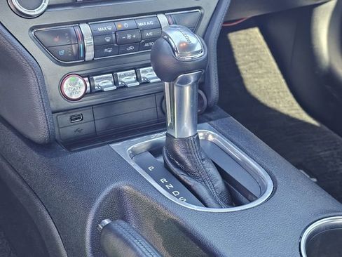 Used 2019 Ford Mustang GT Premium w/ Carbon Sport Interior Package image 18