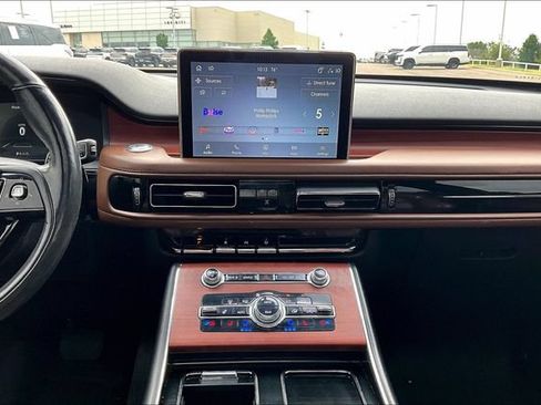 Used 2021 Lincoln Aviator Reserve w/ Equipment Group 201A AWD/4WD image 32