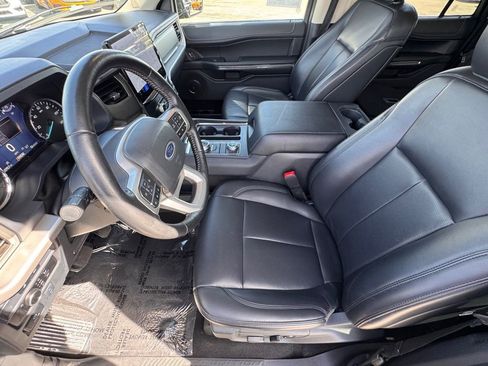 Certified 2024 Ford Expedition Max XLT image 18