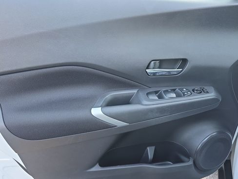 Used 2024 Nissan Kicks SV image 13