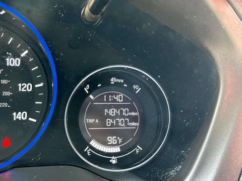 Used 2017 Honda HR-V EX image 33