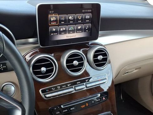 Used 2018 Mercedes-Benz GLC 300 image 5