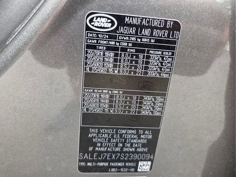Used 2025 Land Rover Defender 110 S AWD/4WD image 21