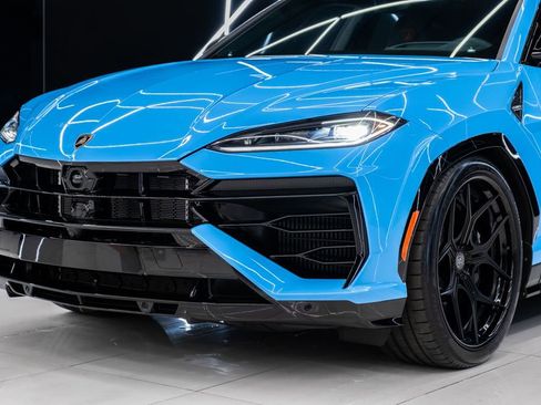 Used 2025 Lamborghini Urus SE AWD/4WD image 3