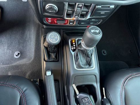New 2026 Jeep Wrangler Unlimited Rubicon AWD/4WD image 26