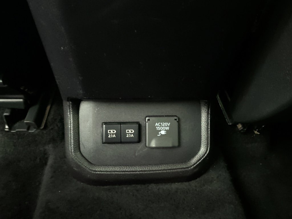 Used 2021 Toyota Highlander Platinum AWD/4WD image 25