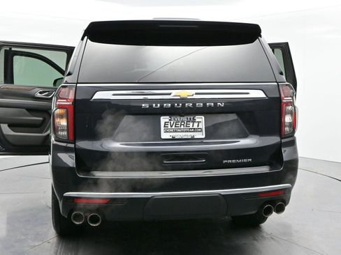 Used 2024 Chevrolet Suburban Premier AWD/4WD image 41