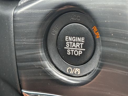 Used 2020 Jeep Grand Cherokee Limited image 27
