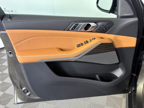 New 2026 BMW X5 sDrive40i w/ M Sport Package image 11