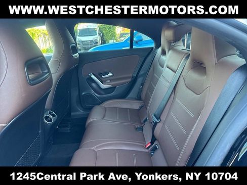 Used 2022 Mercedes-Benz CLA 250 4MATIC image 25