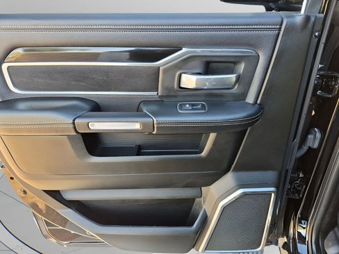 Used 2019 RAM 2500 Laramie image 18