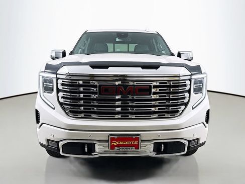 Used 2022 GMC Sierra 1500 Denali w/ Denali Carbonpro Edition AWD/4WD image 2