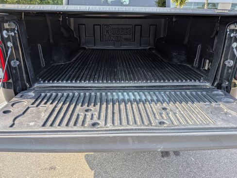 Used 2022 Jeep Gladiator Sport AWD/4WD image 29