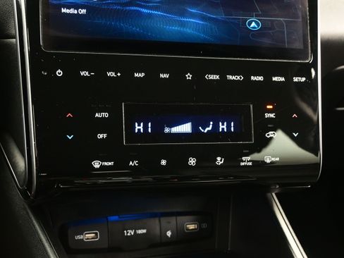 Certified 2023 Hyundai Tucson Limited AWD/4WD image 21