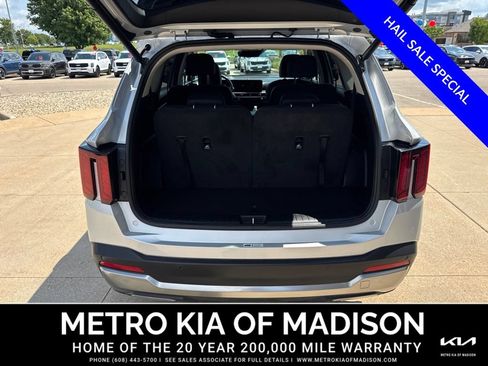 Used 2025 Kia Sorento EX FWD image 39
