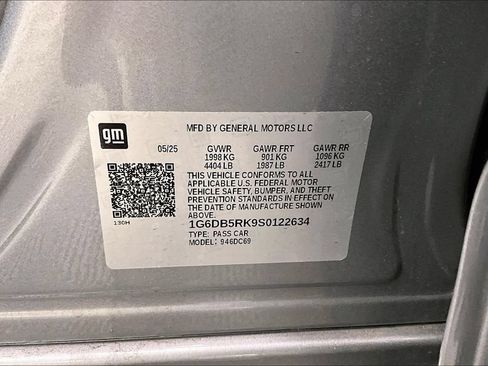 Used 2025 Cadillac CT4 Premium Luxury RWD image 32