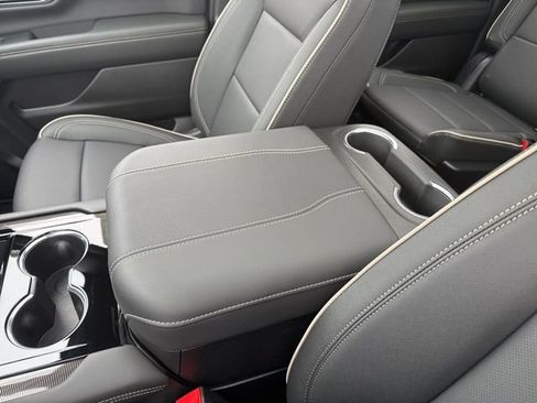 New 2026 GMC Yukon XL Elevation AWD/4WD image 28