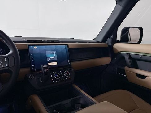 Used 2026 Land Rover Defender 110 X-Dynamic SE image 26