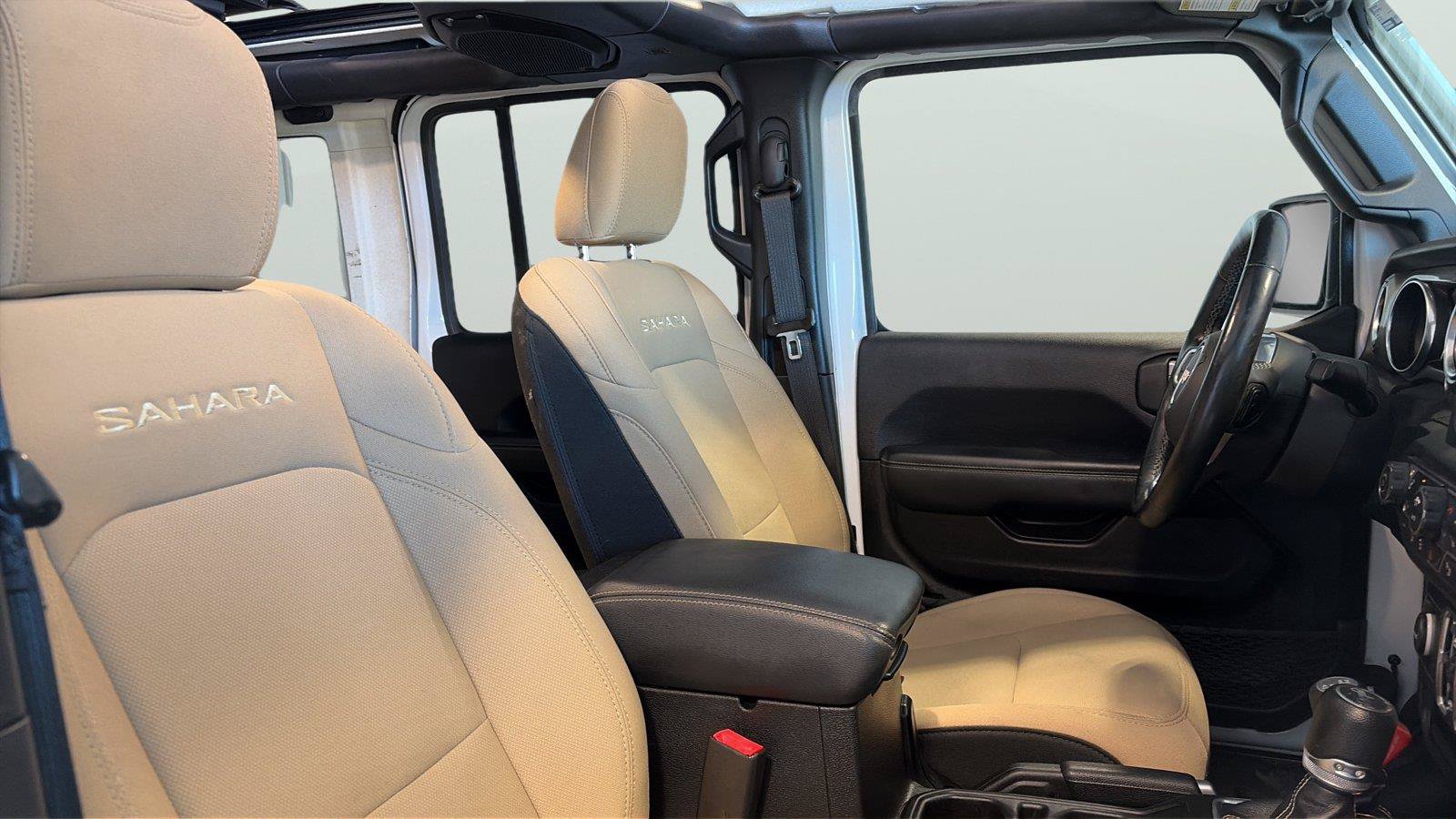 Used 2019 Jeep Wrangler Unlimited Sahara w/ Safety Group AWD/4WD image 14