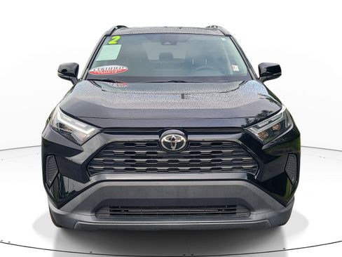 Certified 2022 Toyota RAV4 XLE w/ Convenience Package FWD image 2