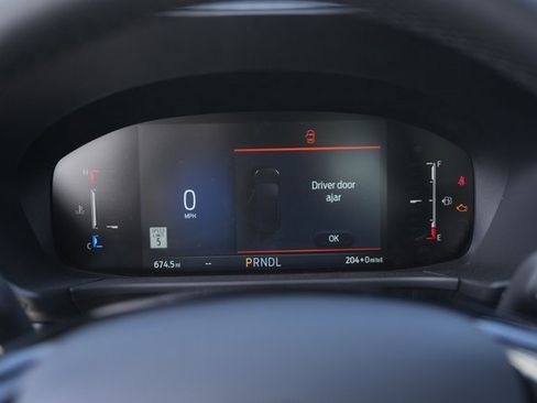 Used 2025 Ford Escape SE image 24