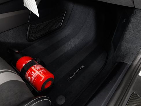 Used 2018 Porsche 911 GT3 RWD image 40
