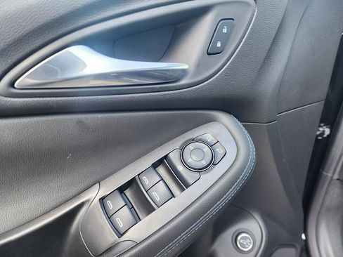 Certified 2025 Buick Encore GX Sport Touring w/ Comfort Package image 28