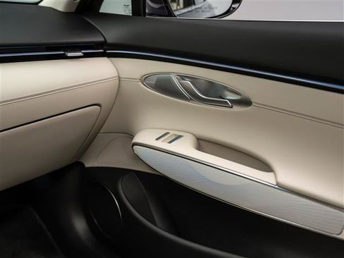 New 2026 Genesis GV70 2.5T Advanced AWD/4WD image 29