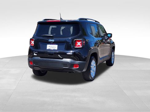 Used 2021 Jeep Renegade Latitude w/ Convenience Group AWD/4WD image 7
