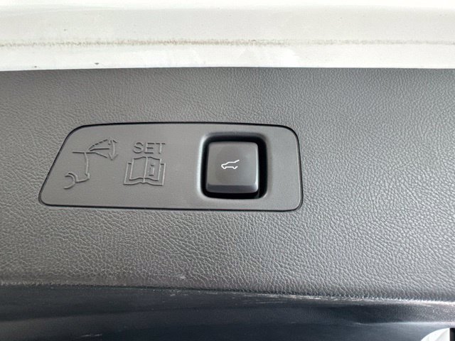 Used 2023 Lincoln Corsair AWD w/ Equipment Group 101A image 34