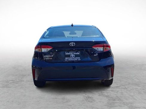 Used 2022 Toyota Corolla LE w/ LE Convenience Package FWD image 5