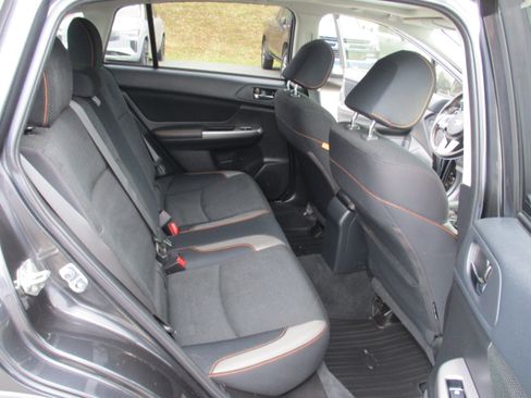 Used 2016 Subaru Crosstrek 2.0i Premium w/ Moonroof Package AWD/4WD image 14