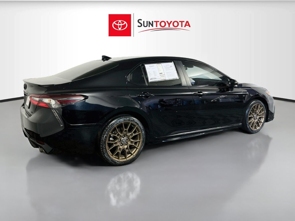 Used 2023 Toyota Camry SE w/ Convenience Package FWD image 3