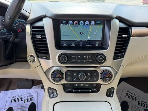 Used 2019 GMC Yukon Denali w/ Denali Ultimate Package RWD image 18