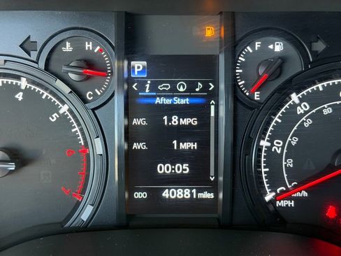 Certified 2022 Toyota 4Runner SR5 Premium w/ Moonroof Package RWD image 28