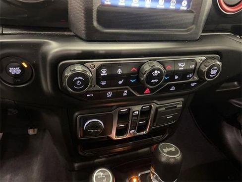 Used 2021 Jeep Wrangler Unlimited Sport image 27