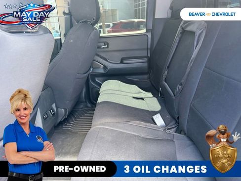 Used 2025 Nissan Frontier SV w/ SV Convenience Package RWD image 9