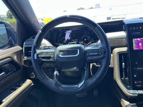 Used 2025 GMC Yukon Denali Ultimate AWD/4WD image 20