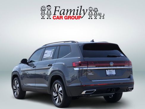New 2026 Volkswagen Atlas SE FWD image 3