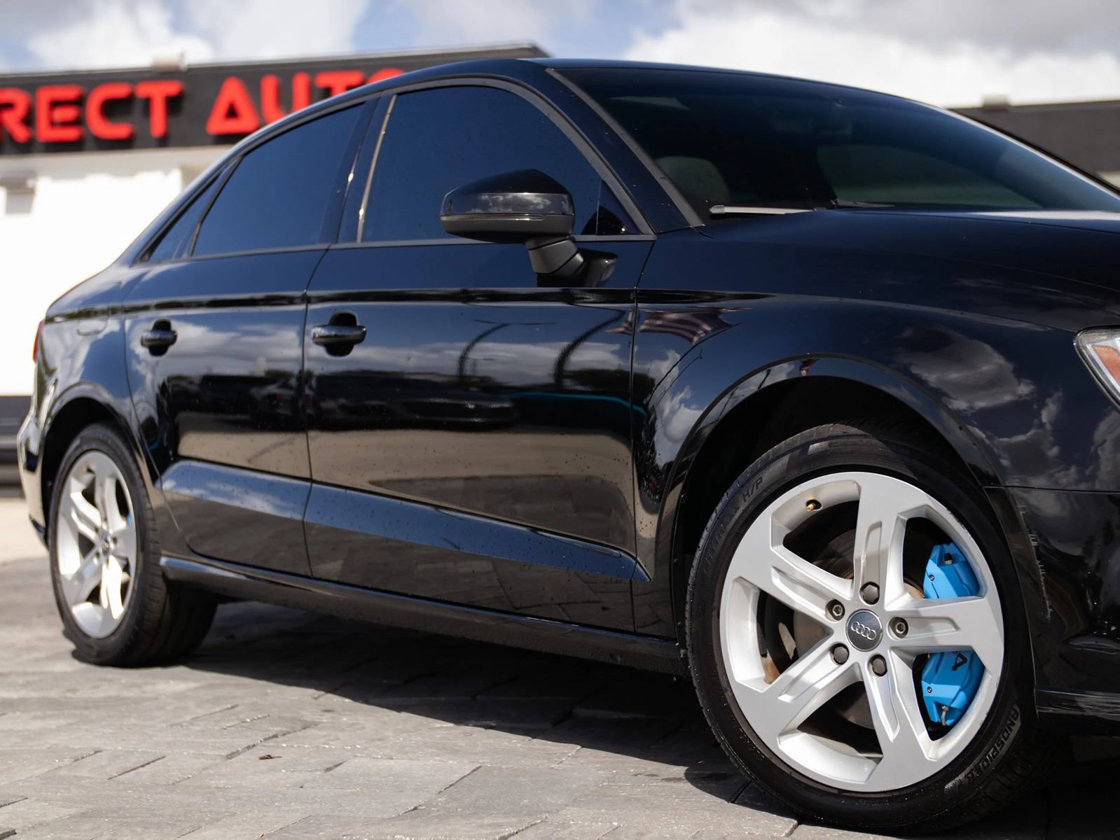 Used 2018 Audi A3 2.0T Premium w/ Convenience Package FWD image 2