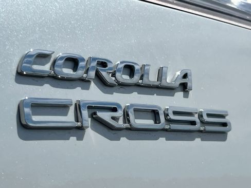 Used 2024 Toyota Corolla Cross LE FWD image 13