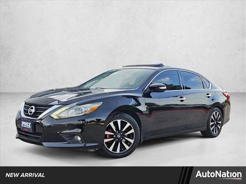 Used 2018 Nissan Altima 2.5 SL w/ 2.5 SL Technology Package FWD image 1