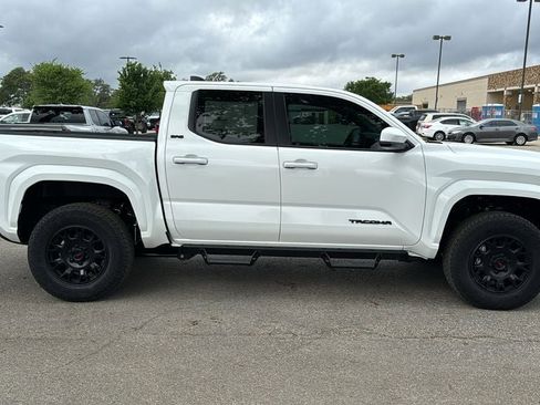 New 2026 Toyota Tacoma SR5 AWD/4WD image 10